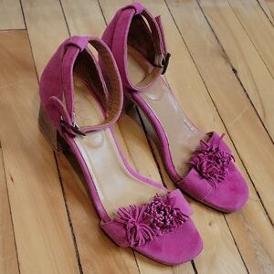 Bueno Fuchsia Suede Block Heel Sandals with Fringe Flower